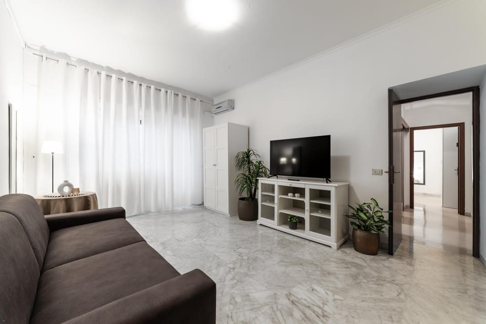 TV and multimedia, Living room, air conditioner