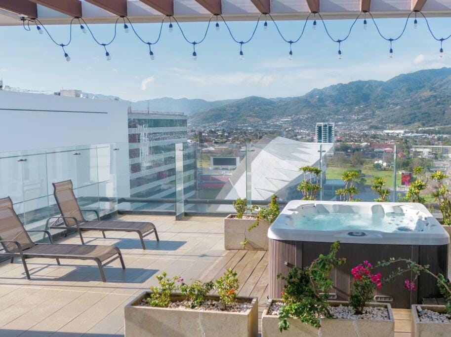 Day, Hot Tub, Balcony/Terrace, Mountain view, sunbed