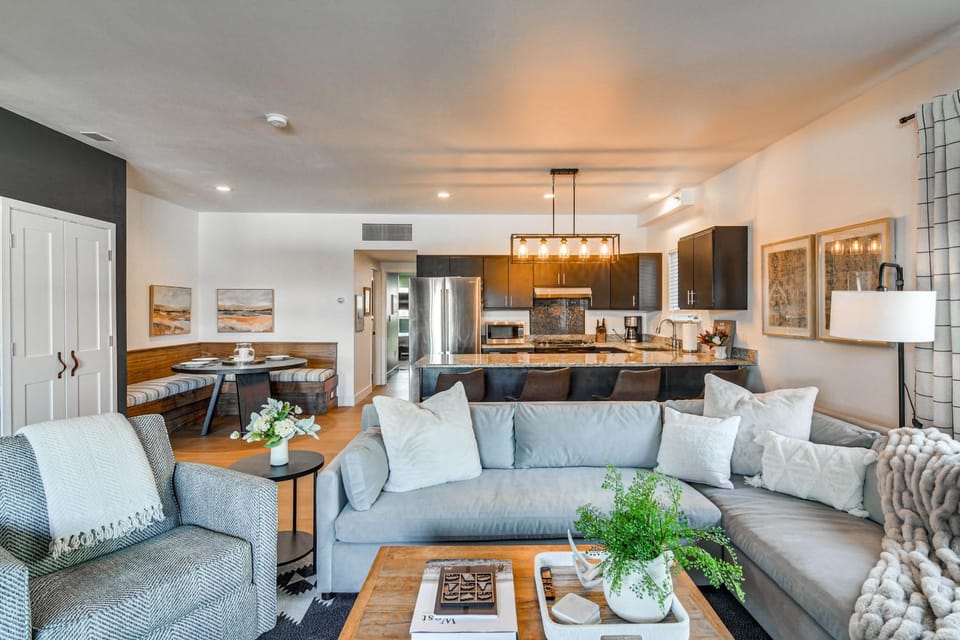 Downtown Winter Park Condo w/ Free Bus to Ski Base House in Fraser