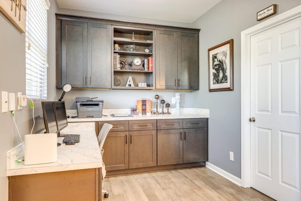 Airport Home House in Union City