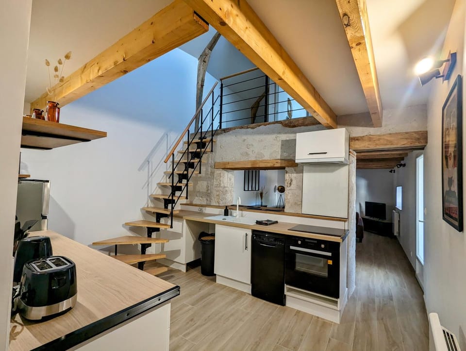 Coffee/tea facilities, dishwasher, pet friendly, stove, toaster, kitchen