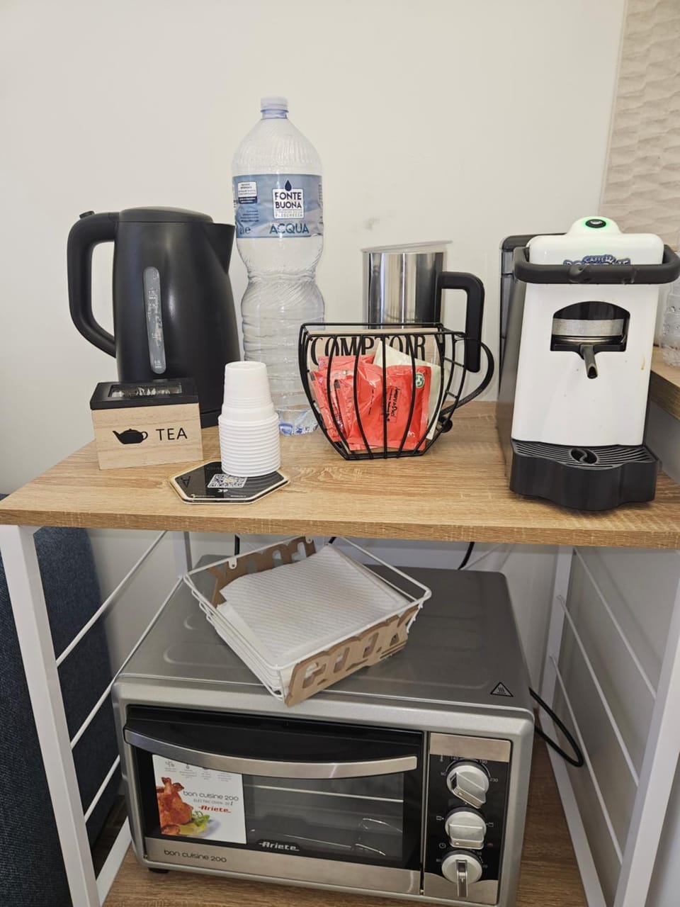 Coffee/tea facilities