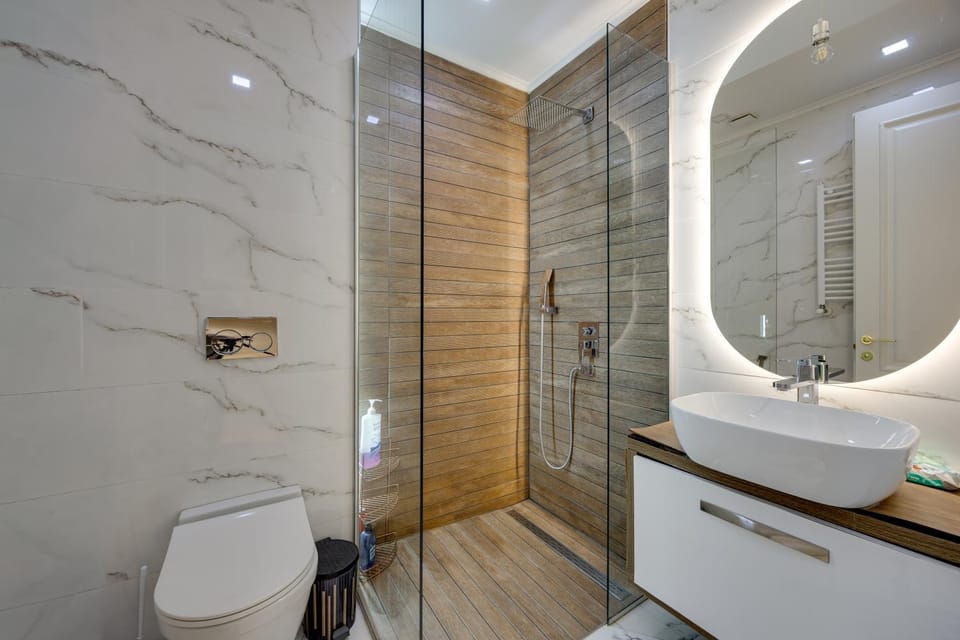 Shower, Toilet, Bathroom