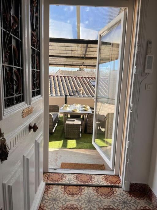 Patio, Day, View (from property/room), Balcony/Terrace, Dining area