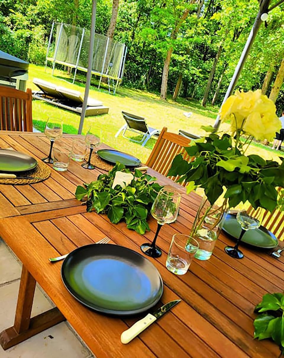 Garden, Dining area, Garden view