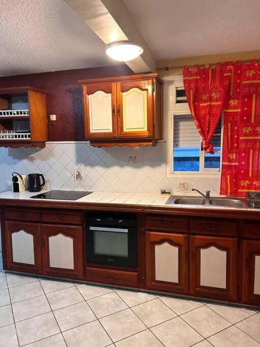 dishwasher, pet friendly, stove