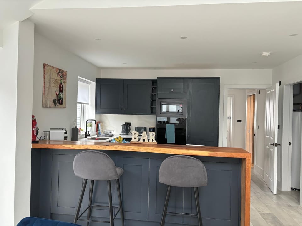 Brand New Big House with garden and free parking House in Brentford