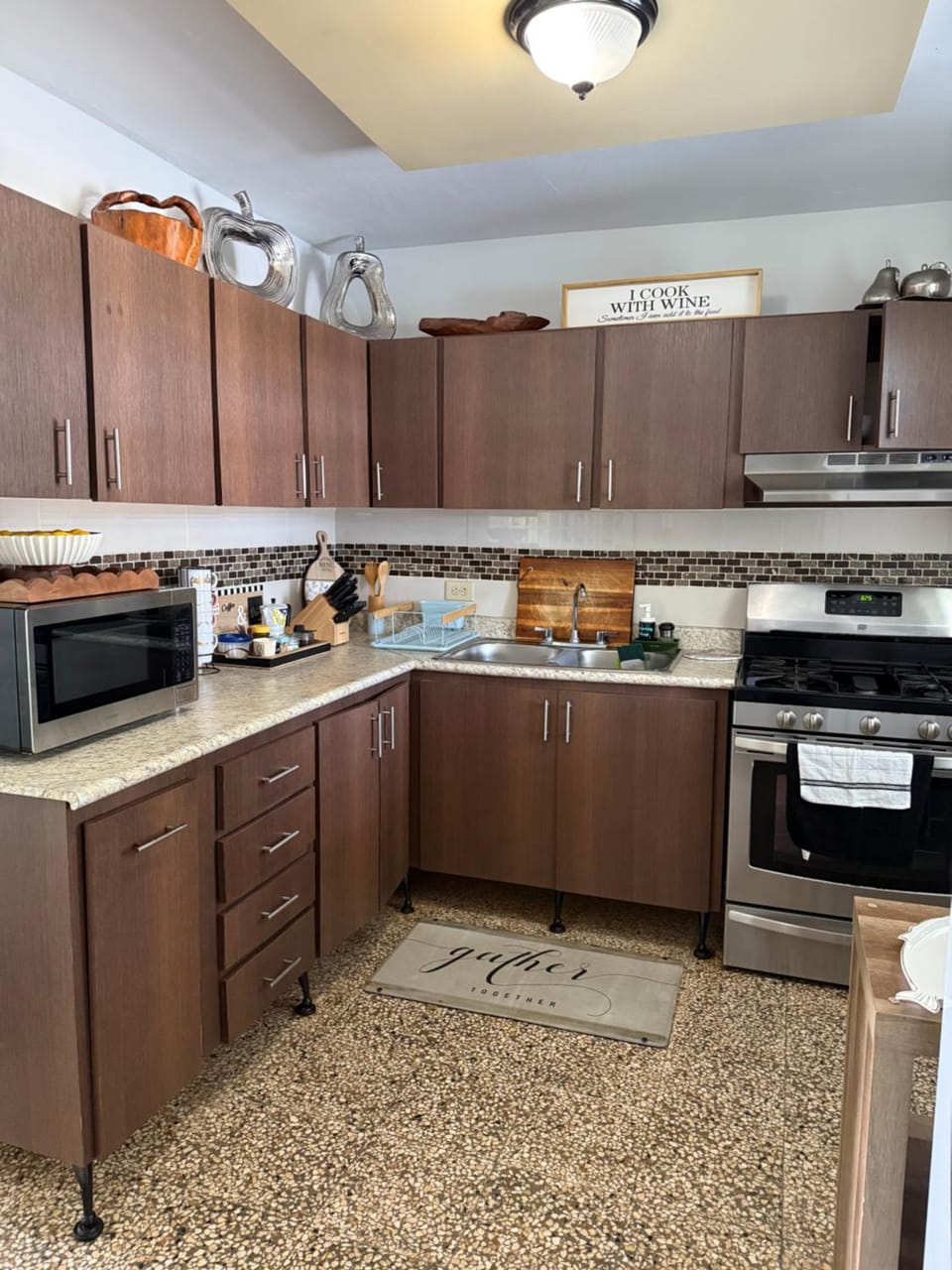 Kitchen or kitchenette