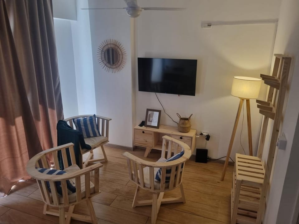 TV and multimedia, Living room, hair dresser