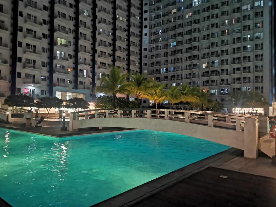 Condo unit Apartment in Makati