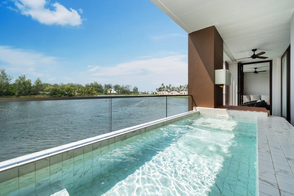 Day, View (from property/room), Balcony/Terrace, Lake view, Swimming pool