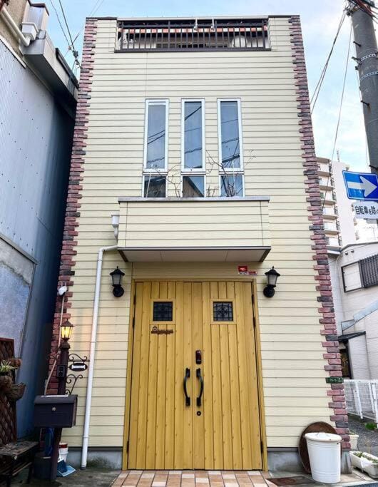 鹤桥站3线热门大站独栋别墅3卧室双卫心斋桥日本桥2站道顿堀3站难波3站梅田Usj神户京都奈良一线直达 Villa in Osaka