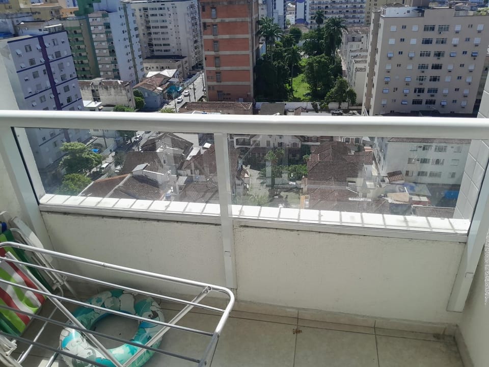 Eduardo Gimenes Palazzi Apartment in Santos