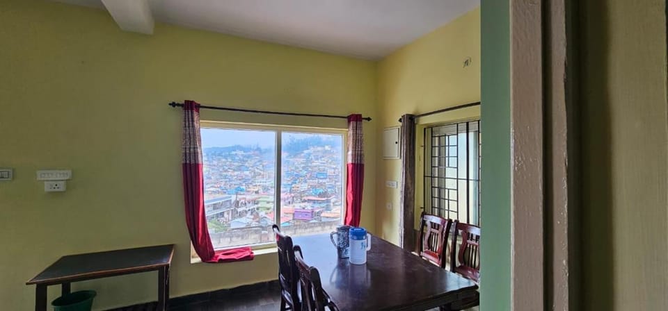 OOTY STAY AWHILE Villa in Ooty
