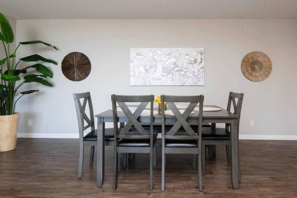 Hollywood 2Bed Apt w Rooftop pool & Panoramic View Apartment in Hollywood