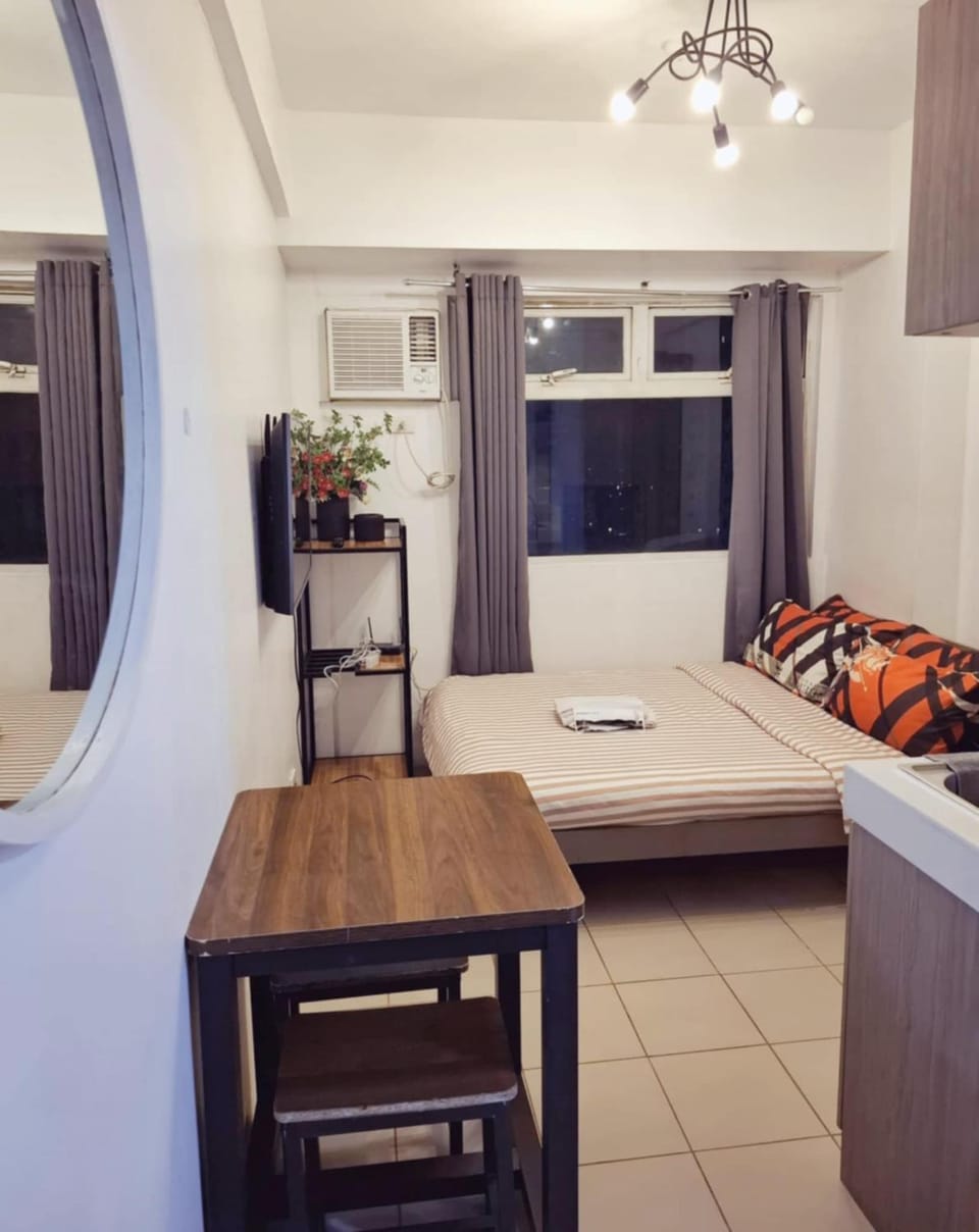Urban Deca Tower Edsa Mandaluyong Staycation Condotel Apartment hotel in Mandaluyong