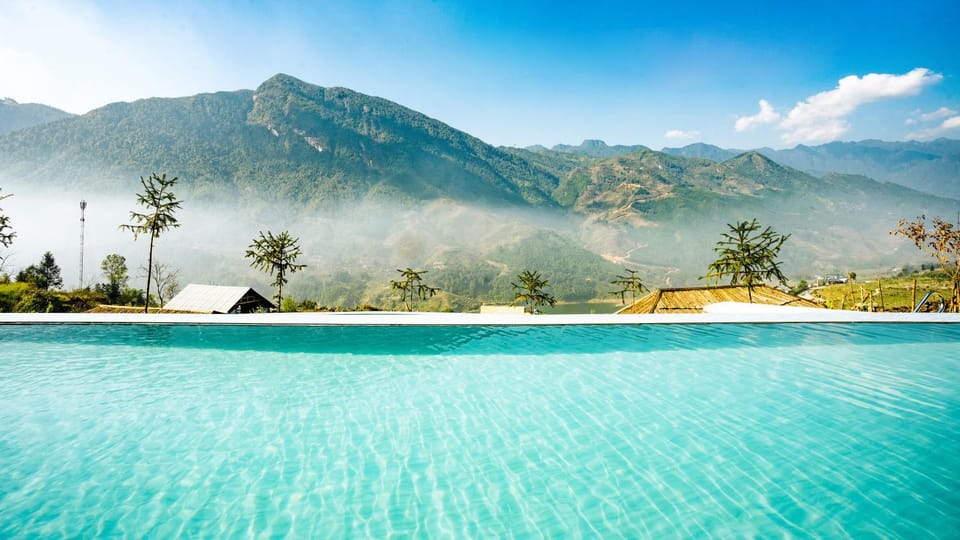 Mountain view, Swimming pool