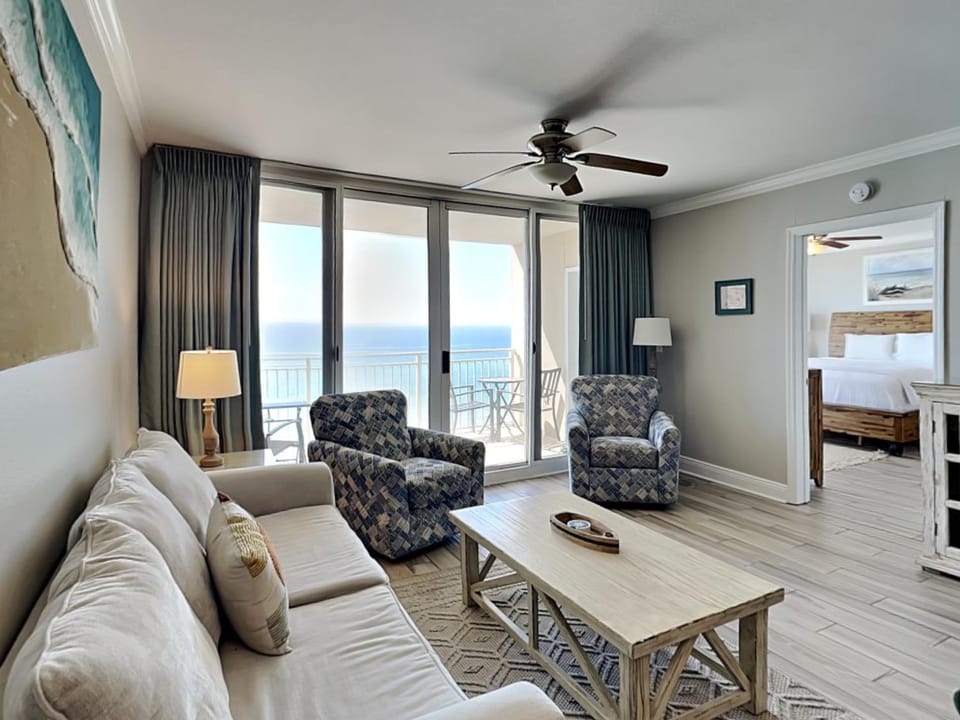 Balcony/Terrace, Living room, Seating area, Sea view, furniture