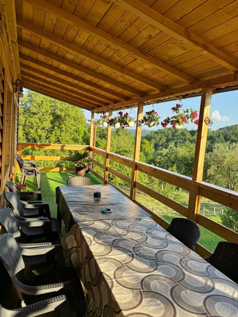 Cabana Șerban Country House in Romania
