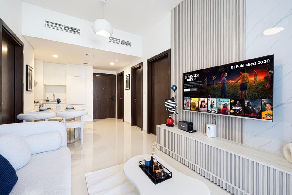Communal lounge/ TV room, Kitchen or kitchenette, Living room, Evening entertainment