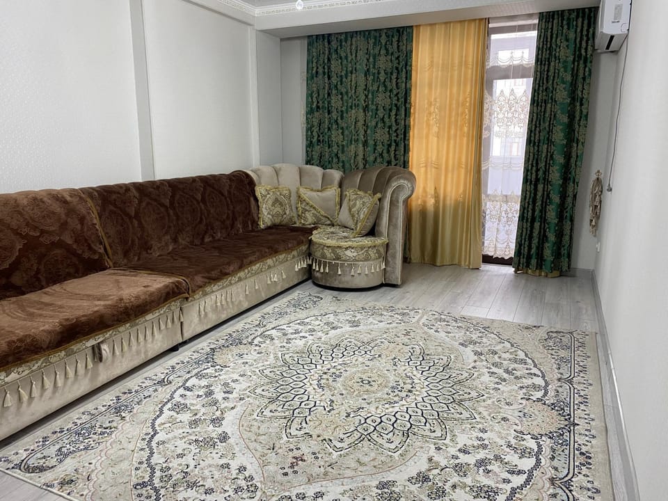 уютная квартира в элитном доме в центре города. Район:Дворец спорта Apartment in Almaty Region, Kazakhstan