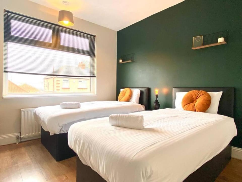 Spacious, garden, Netflix, near city House in Newcastle upon Tyne