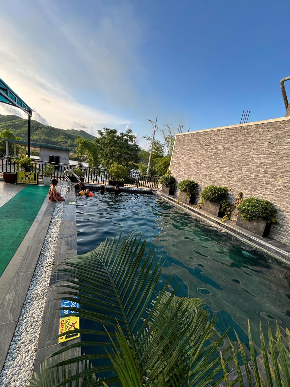 Swimming pool