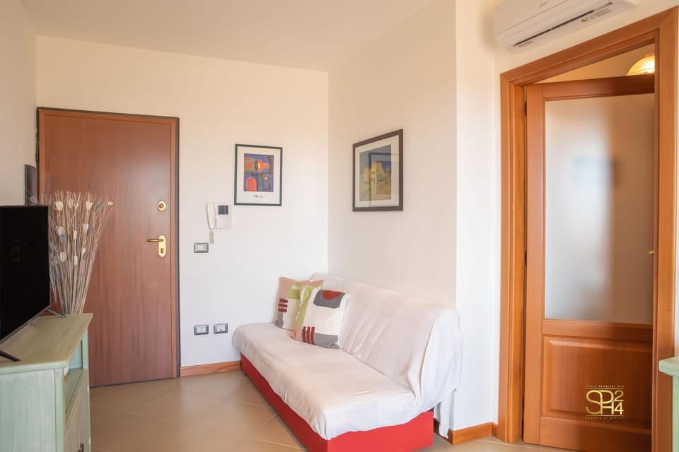 Living room, Seating area, air conditioner