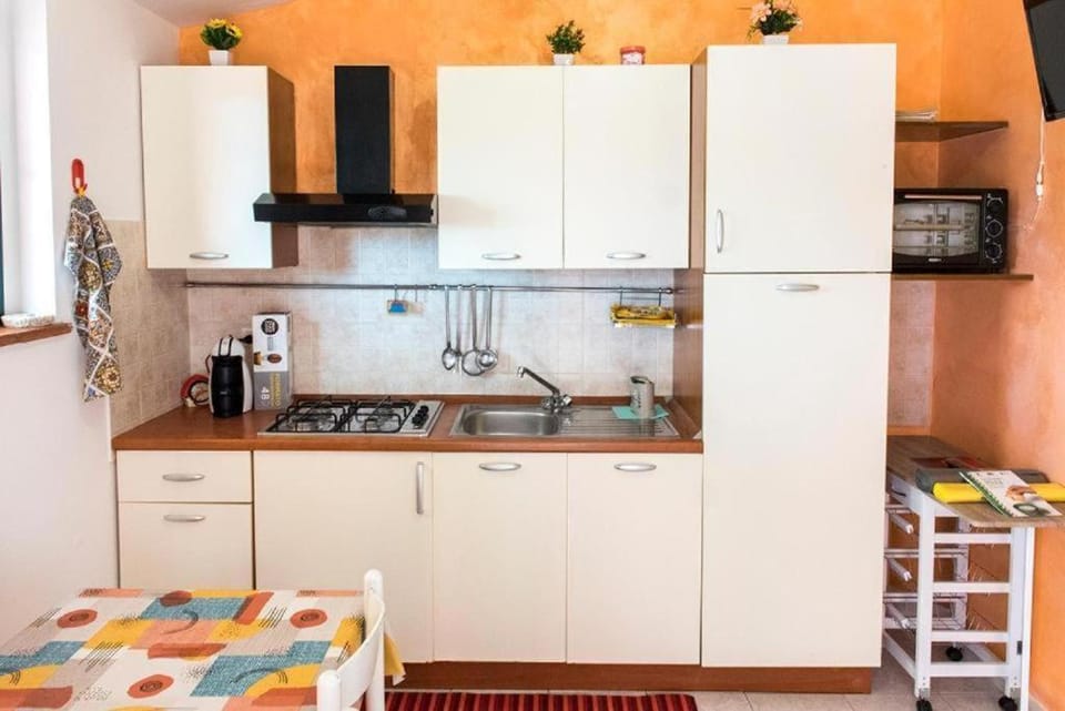 M196 - Marcelli, trilocale con terrazzo a 200mt dal mare Apartment in Marcelli