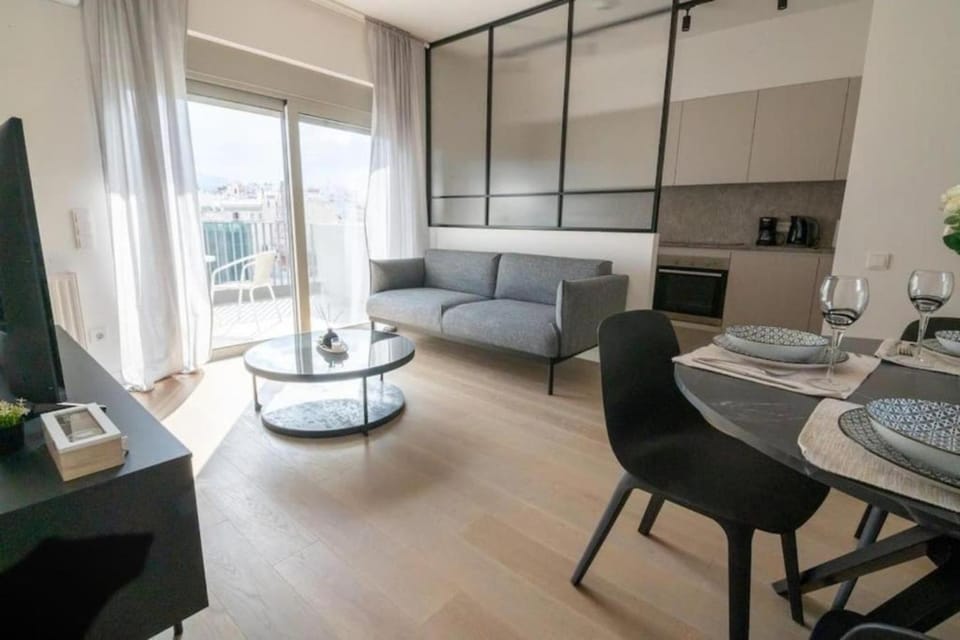 TV and multimedia, Balcony/Terrace, Living room, Seating area, Dining area