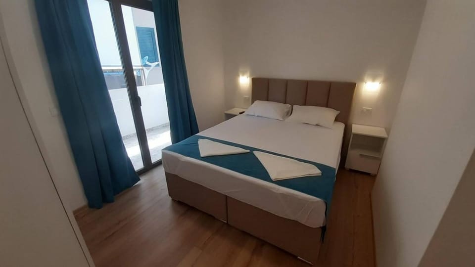 Guest house Mia Becici - Sobe i Apartmani Bed and Breakfast in Budva Municipality