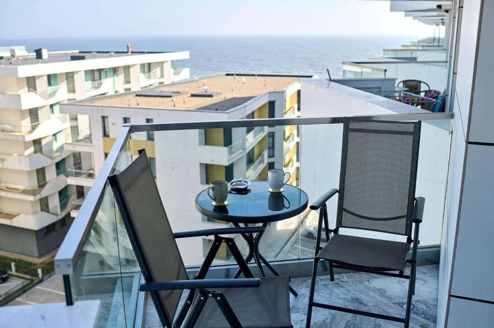 Property building, Day, Balcony/Terrace, Sea view