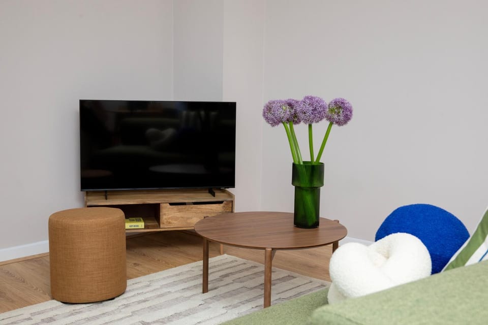 TV and multimedia, Living room, Seating area
