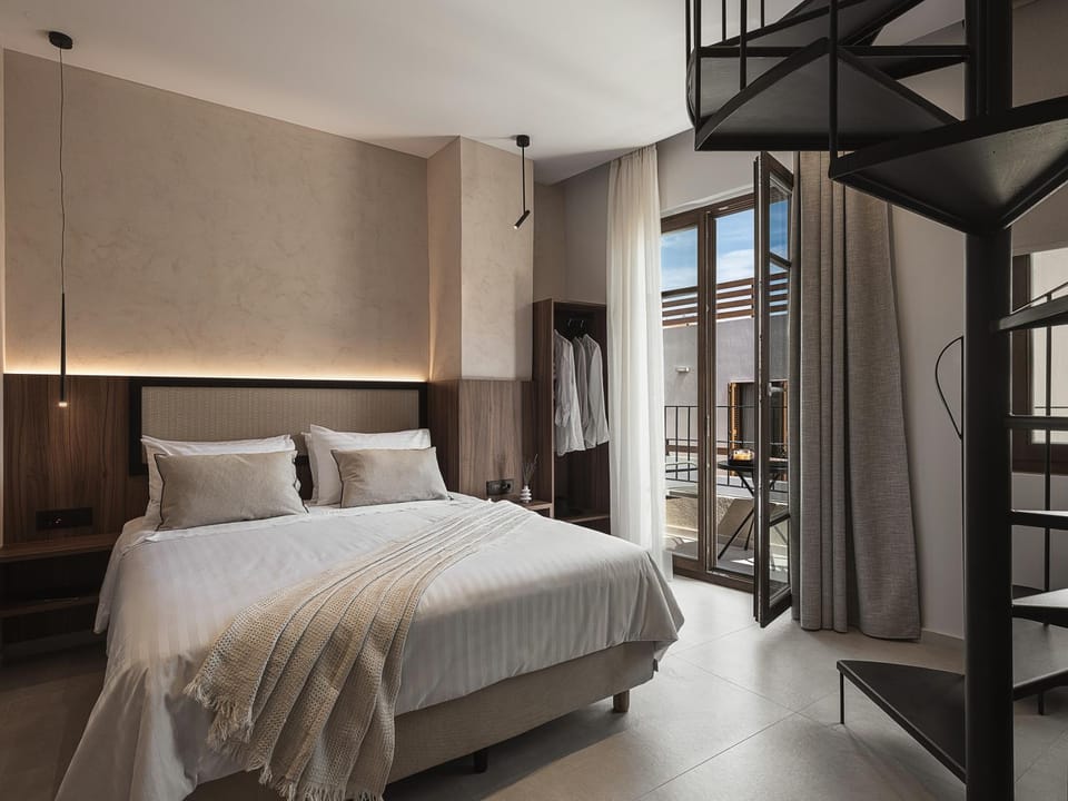 Balcony/Terrace, Bedroom, wardrobe