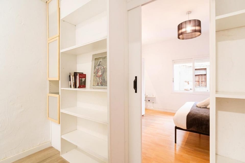 Santes Creus - Unik Vacation Apartment in Tarragona