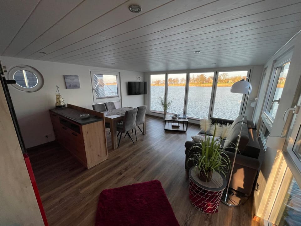 Hausboot Optima Docked boat in Wangerland