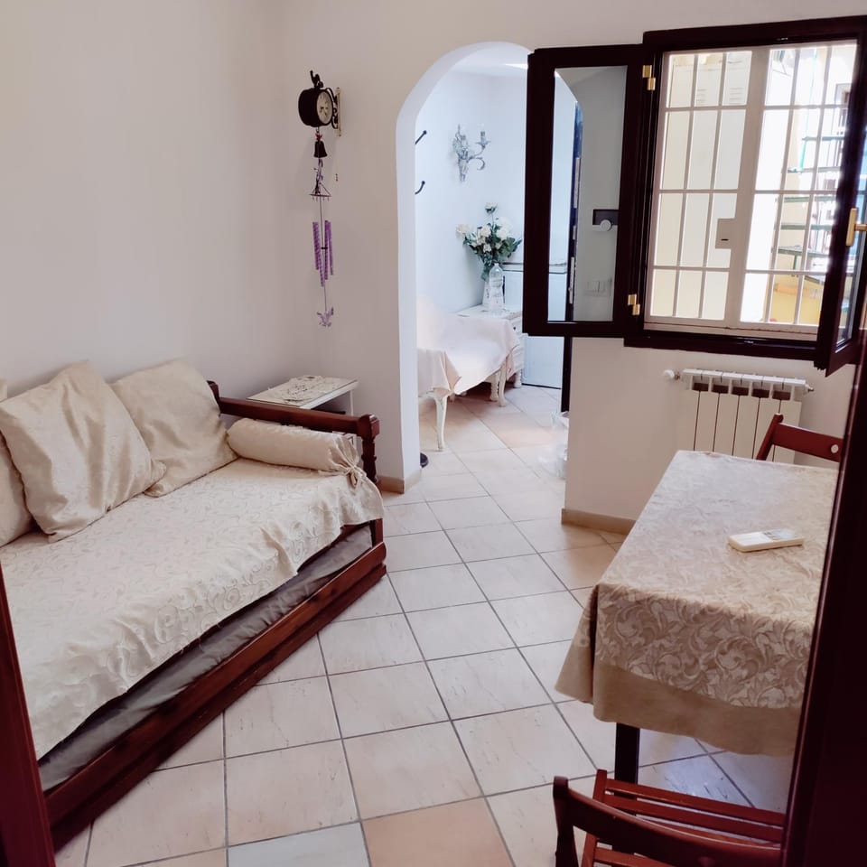 Living room, Photo of the whole room