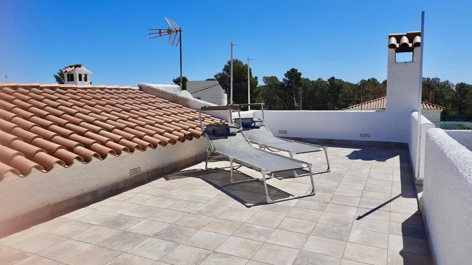 MEDDAYS VILLA TER Villa in Baix Camp