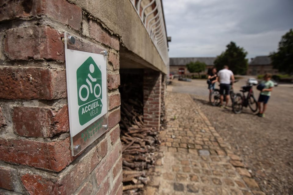 L'Originelle, à la campagne et tout près de guise House in Wallonia, Belgium