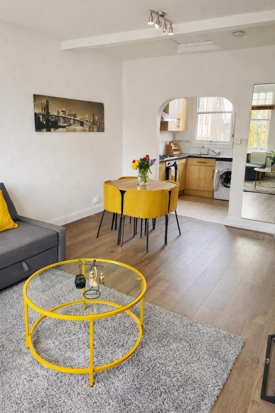 Living room, Dining area