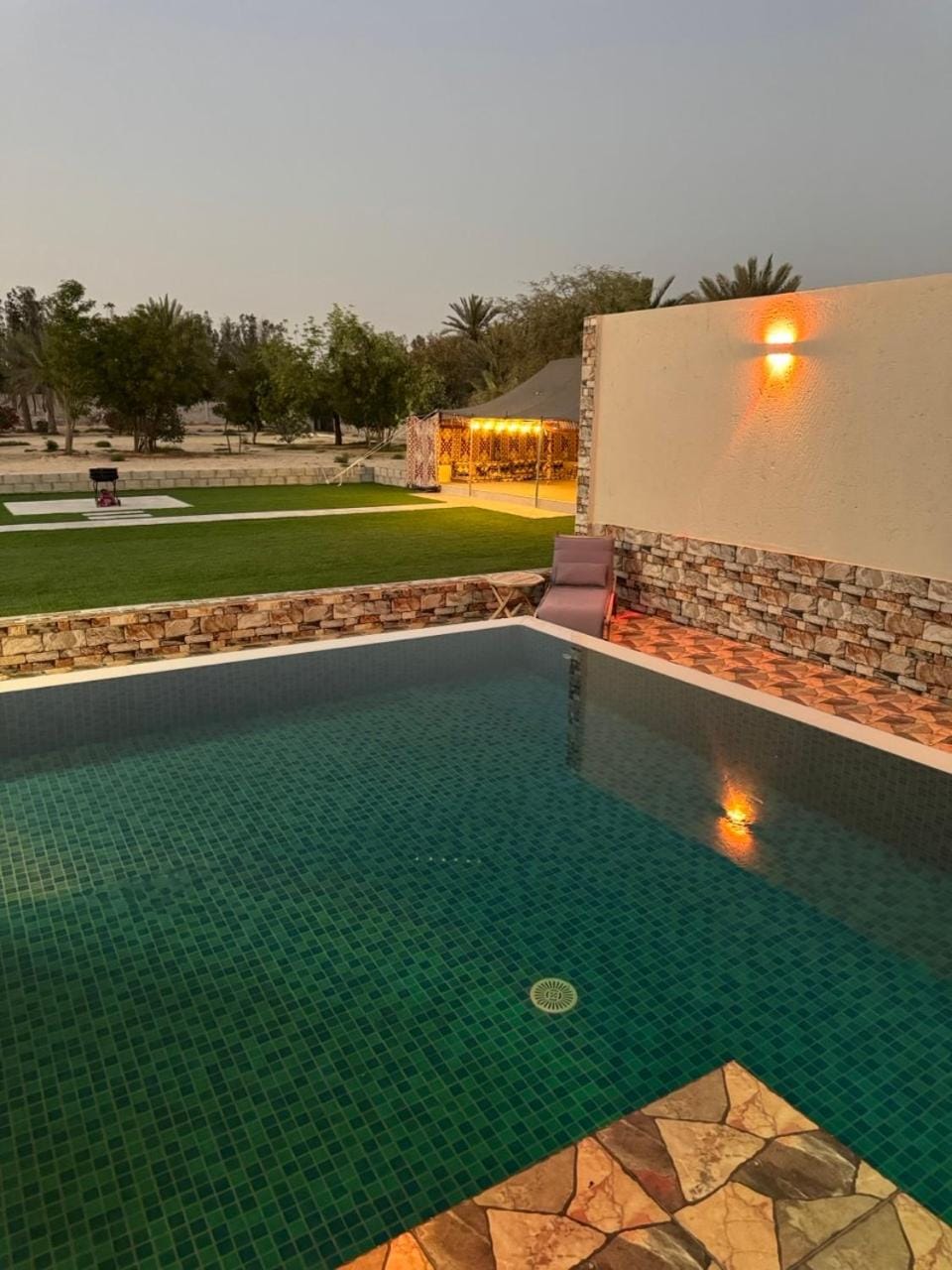 Swimming pool