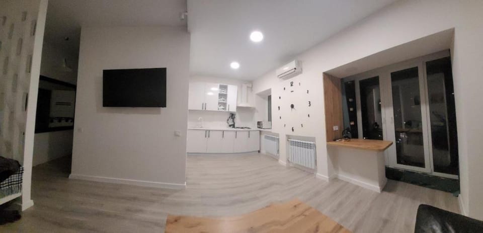 TV and multimedia, Kitchen or kitchenette