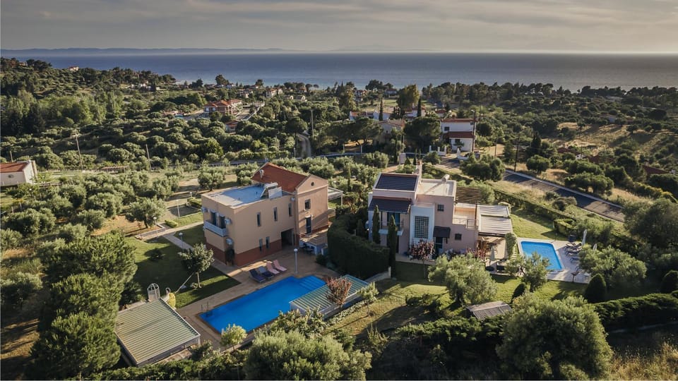 Thea II Sea View Private Pool Villa, Nikiti Villa in Nikiti