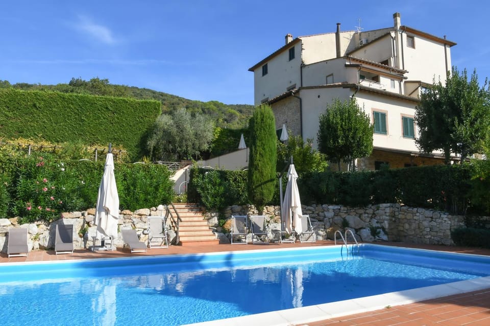 Property building, Swimming pool