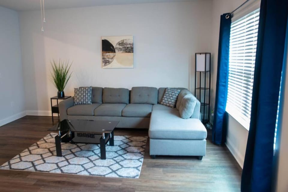 Comfy Cove Apartment in Forest Park