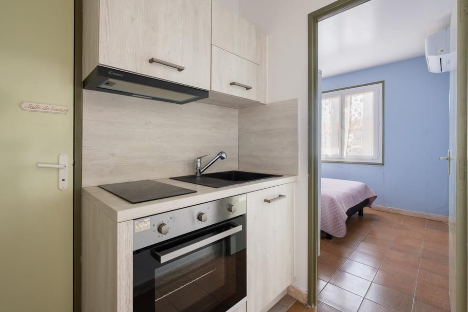 AS9405- P2 Centre ville- clim et garage Apartment in Le Grau-du-Roi