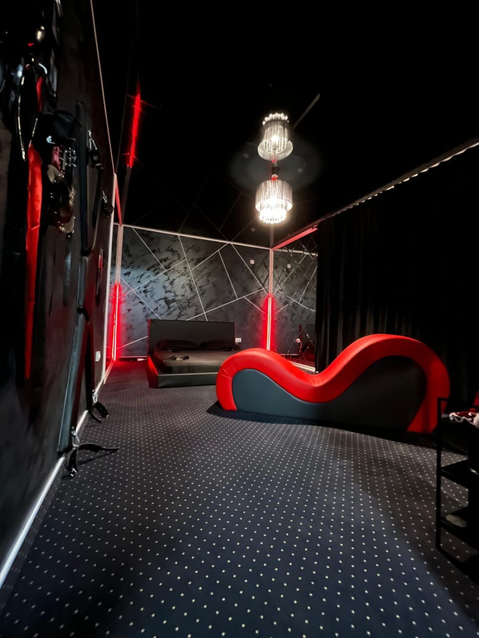 Adult only fantasy room Apartment in Bucharest