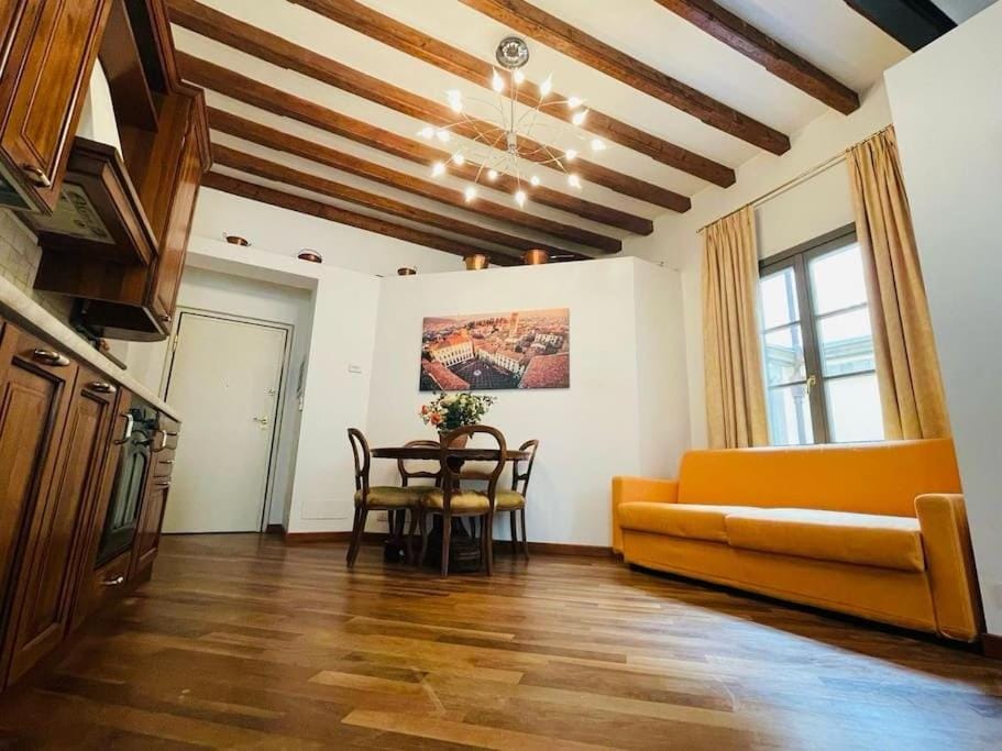 Bella Ciao Old Town Apartment in Bergamo