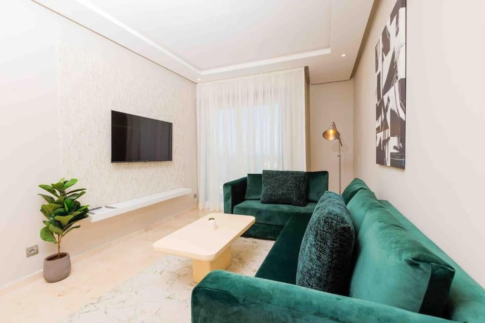 Central Charm: 1-Bed Apartment in Hay Riad Apartment in Rabat