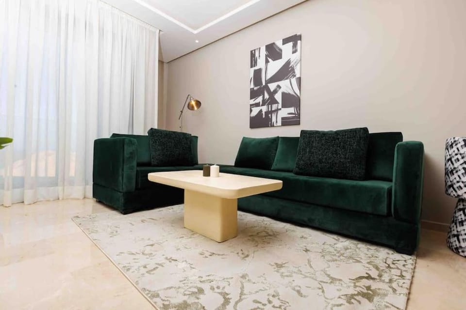 Central Charm: 1-Bed Apartment in Hay Riad Apartment in Rabat